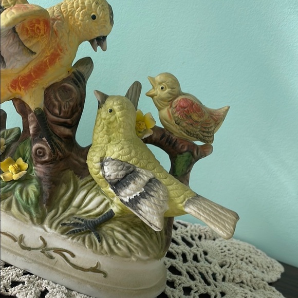 Charming Bird figurine lefton yellow bird family - Picture 2 of 3